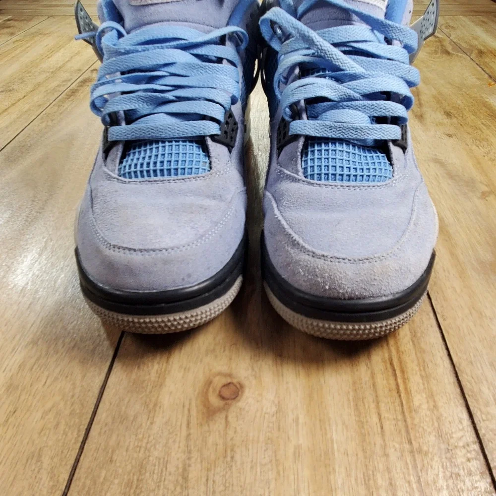 Jordan Air Jordan 4 Retro Mens Size 12 University Blue CT8527-400 Sneakers